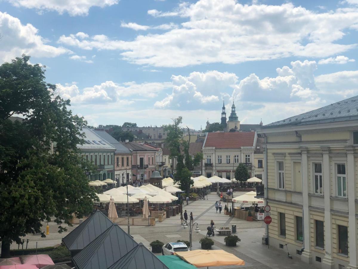Pensjonat Widok Rynek -Parking Kielce Exterior foto
