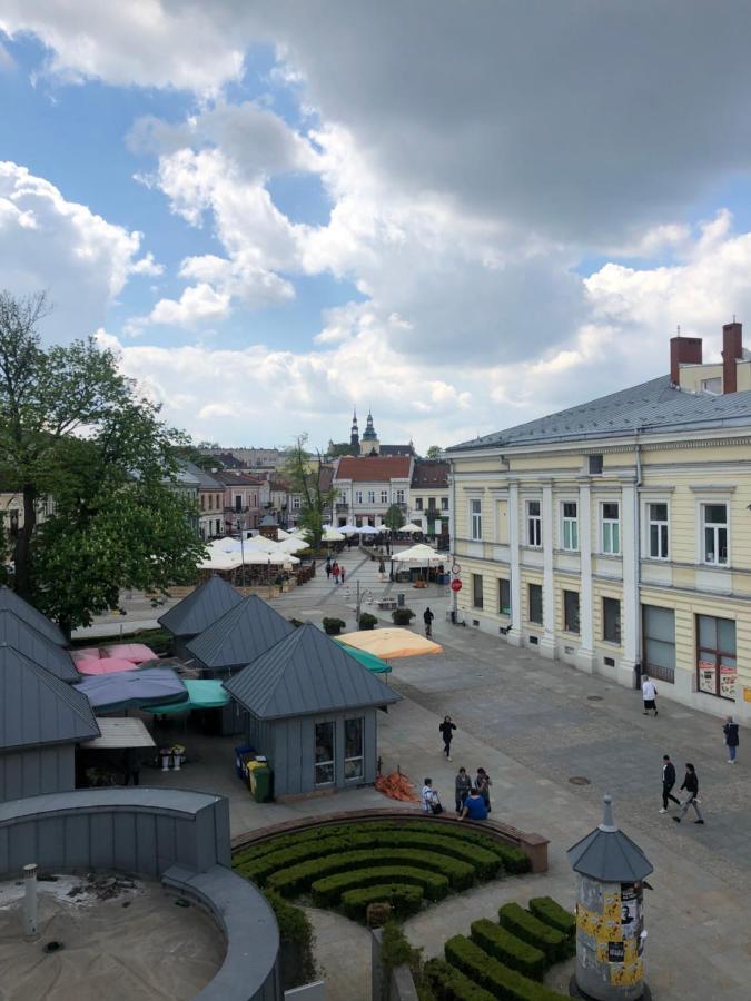 Pensjonat Widok Rynek -Parking Kielce Exterior foto